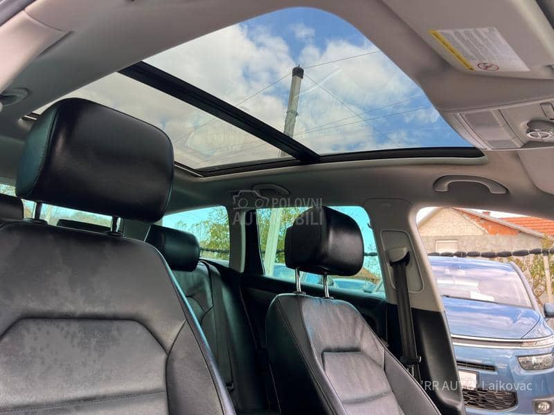 Volkswagen Passat B7 1.6TDI HIGHLINE