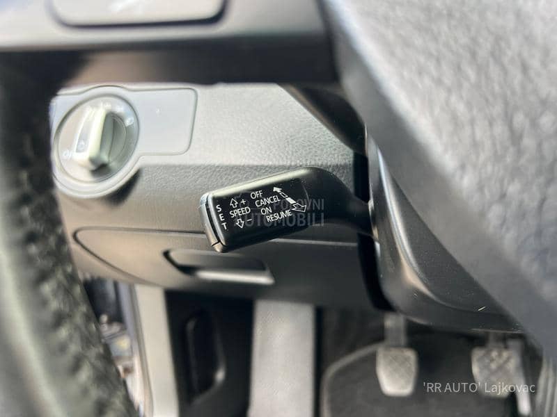 Volkswagen Passat B7 1.6TDI HIGHLINE