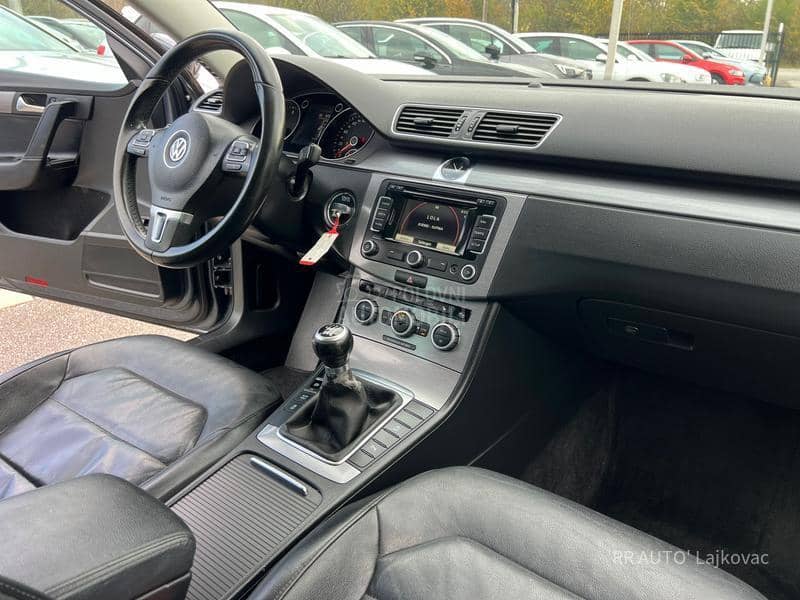 Volkswagen Passat B7 1.6TDI HIGHLINE