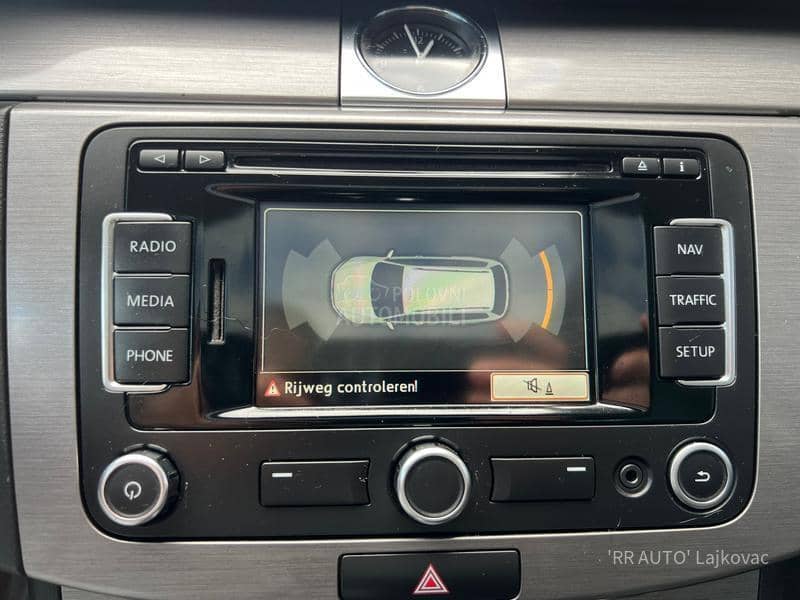 Volkswagen Passat B7 1.6TDI HIGHLINE