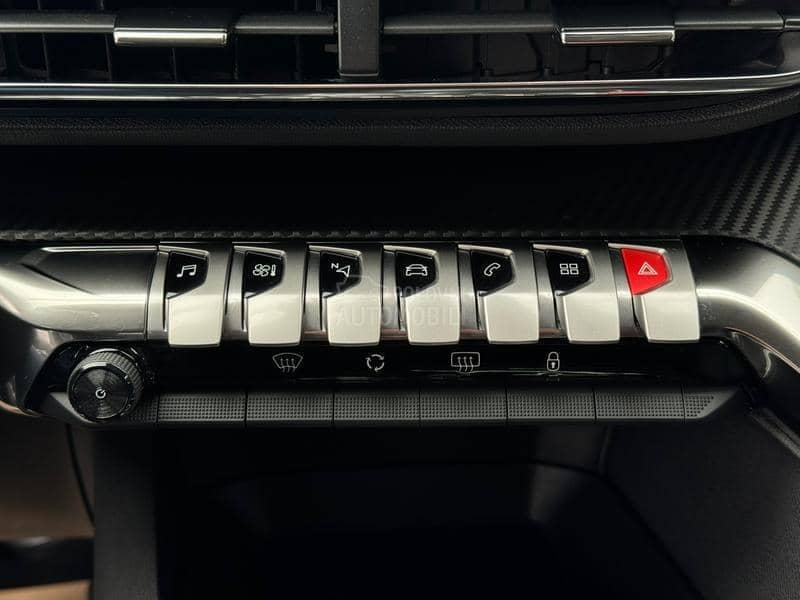 Peugeot 3008 ALLURE/1.5D/Kamera