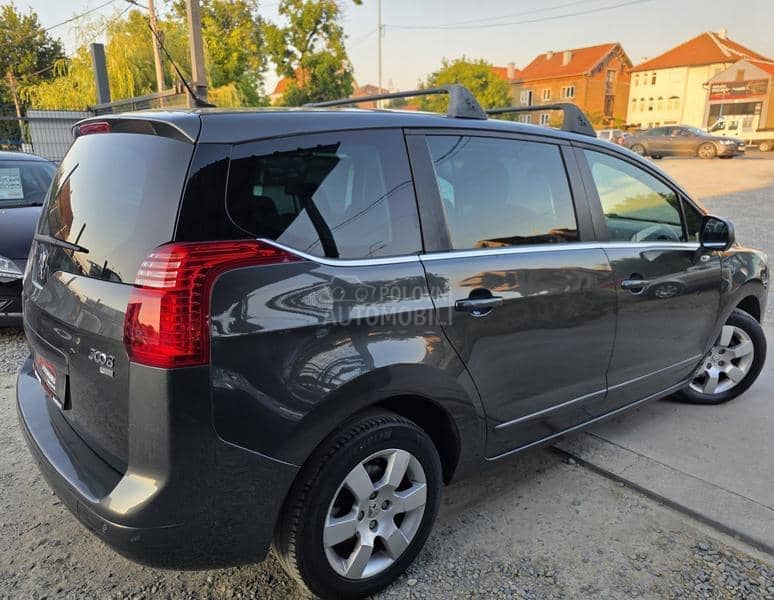 Peugeot 5008 1.6 HDI N.A.V.I