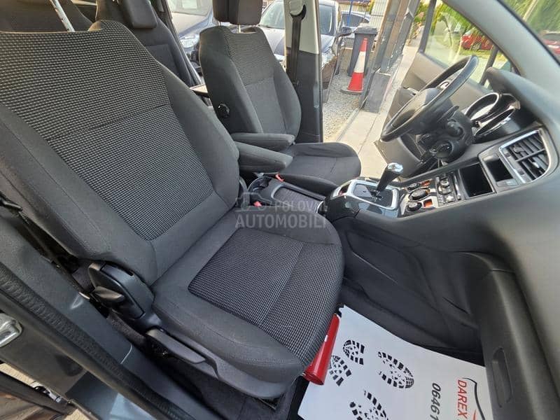 Peugeot 5008 1.6 HDI N.A.V.I