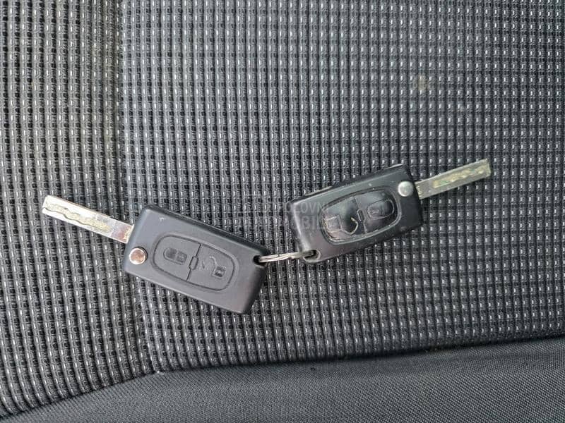 Peugeot 5008 1.6 HDI N.A.V.I