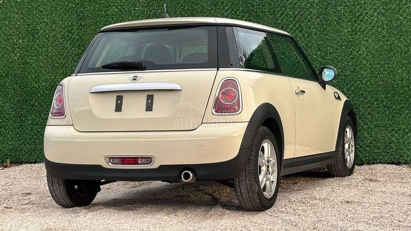 MINI One 