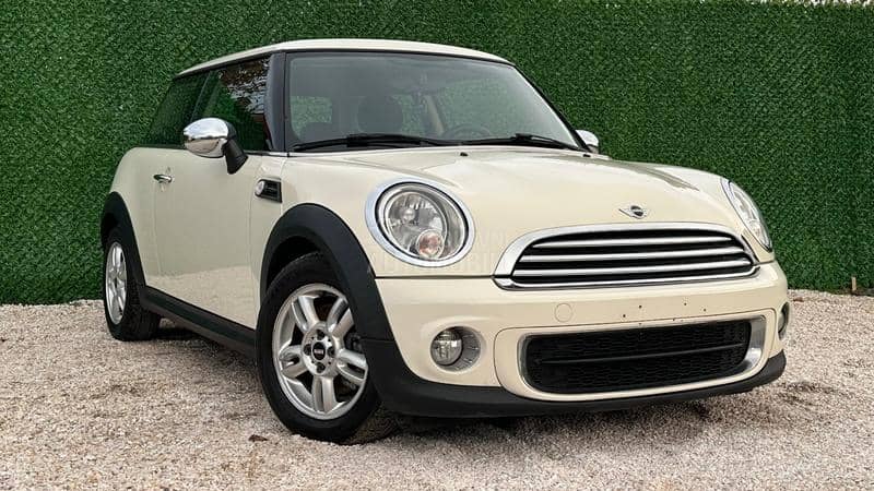 MINI One 