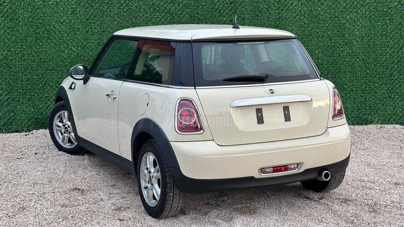 MINI One 