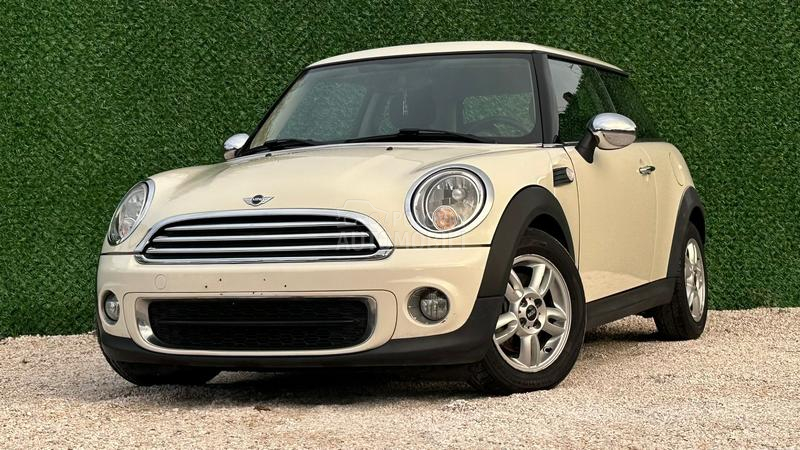 MINI One 