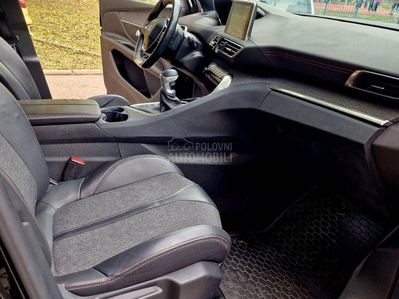 Peugeot 3008 GT LINE premium