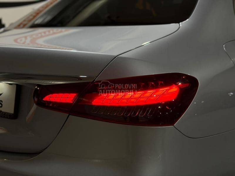 Mercedes Benz E 200 D/AMG/MULTIBEAM/360