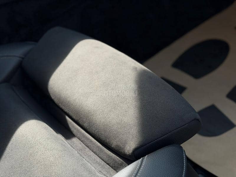 Mercedes Benz E 200 D/AMG/MULTIBEAM/360