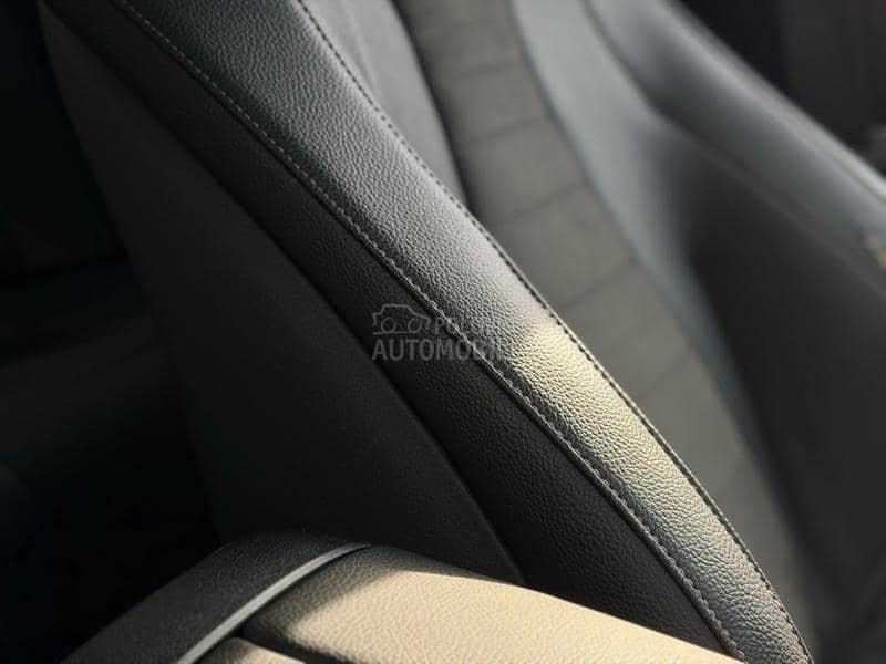 Mercedes Benz E 200 D/AMG/MULTIBEAM/360