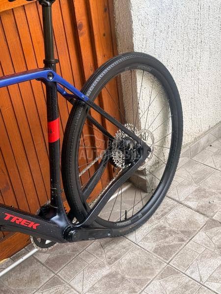 Trek CHECKPOINT 28