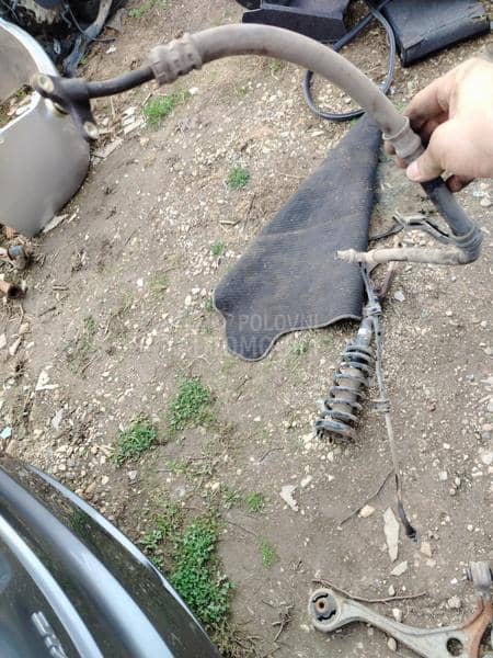 Servo Crevo za benzin