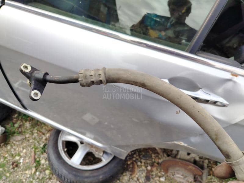 Servo Crevo za benzin