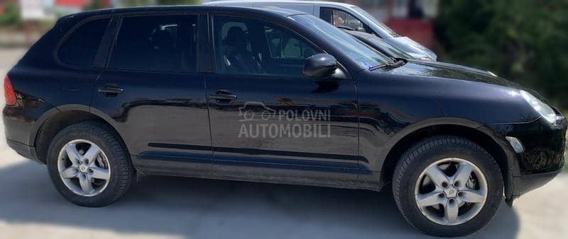 Porsche Cayenne 