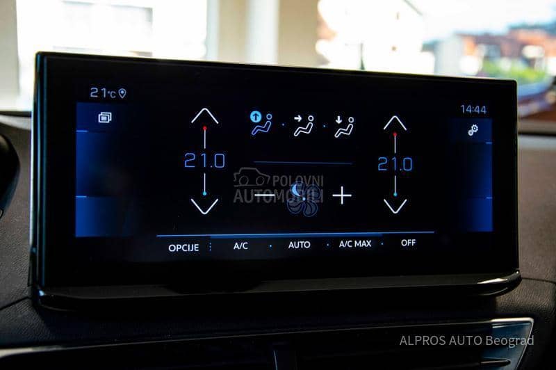 Peugeot 3008 1.5HDI/AUT