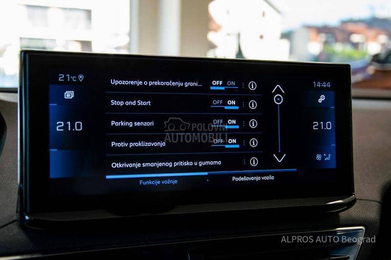 Peugeot 3008 1.5HDI/AUT