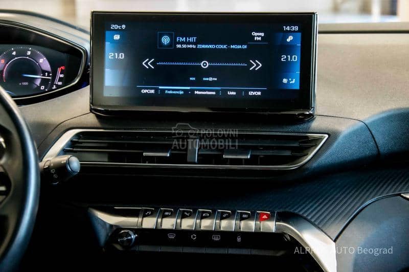 Peugeot 3008 1.5HDI/AUT