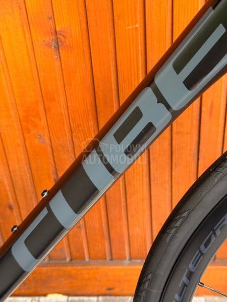 Cube Cross carbon 28