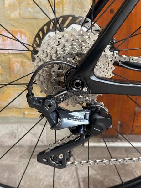 Cube Cross carbon 28