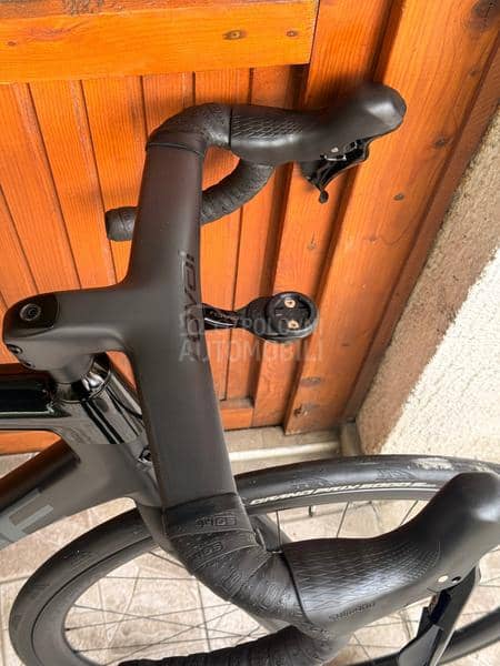 Cube Cross carbon 28