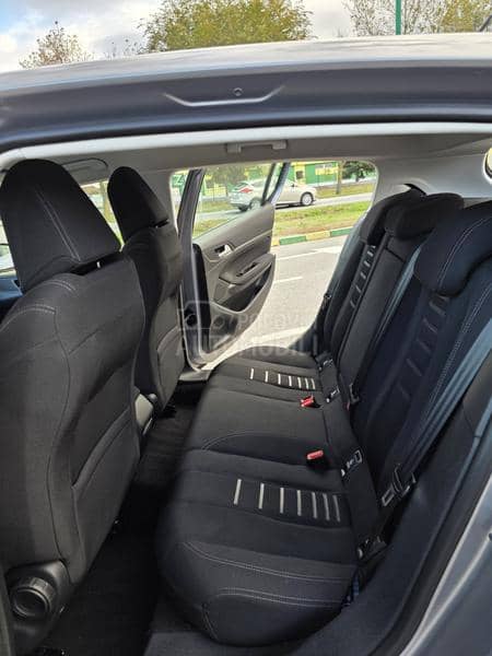 Peugeot 308 1,6-SWIS.KAO.NOV