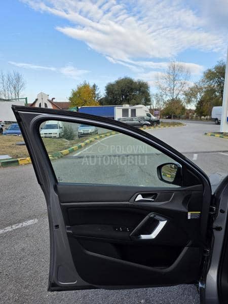 Peugeot 308 1,6-SWIS.KAO.NOV