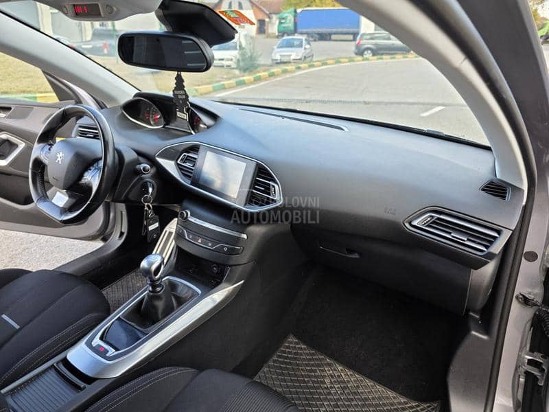 Peugeot 308 1,6-SWIS.KAO.NOV