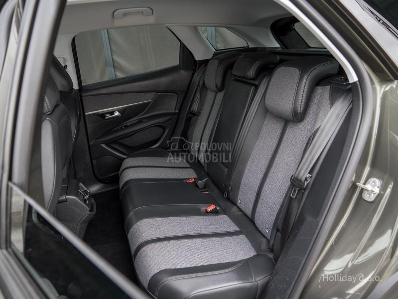 Peugeot 3008 1.2Puretech Allure