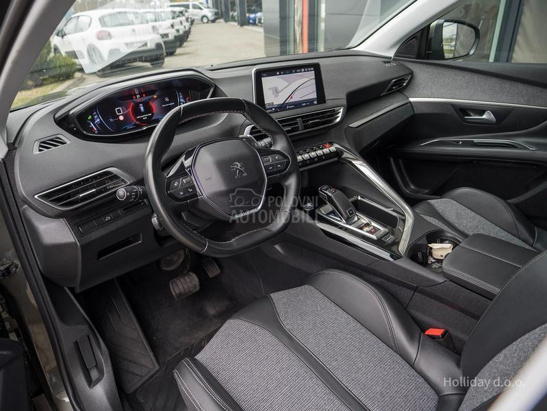 Peugeot 3008 1.2Puretech Allure