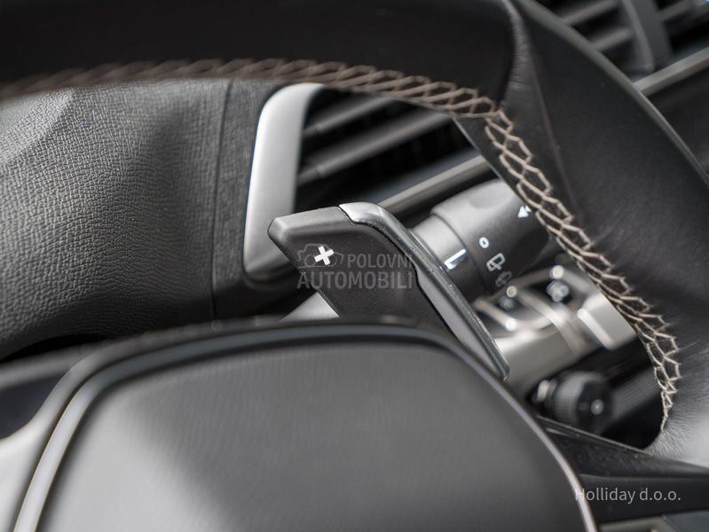 Peugeot 3008 1.2Puretech Allure