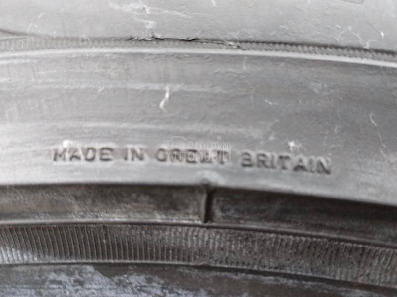 Pirelli 235/60 R18 Zimska