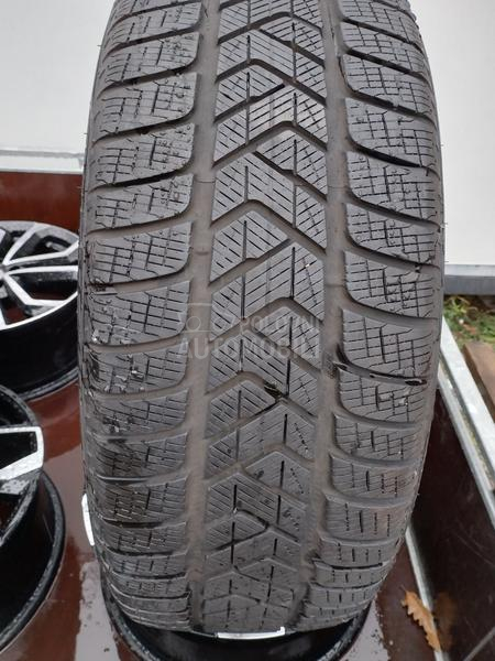 Pirelli 235/60 R18 Zimska