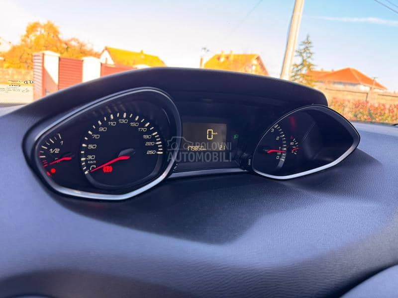 Peugeot 308 N A V i 110hp