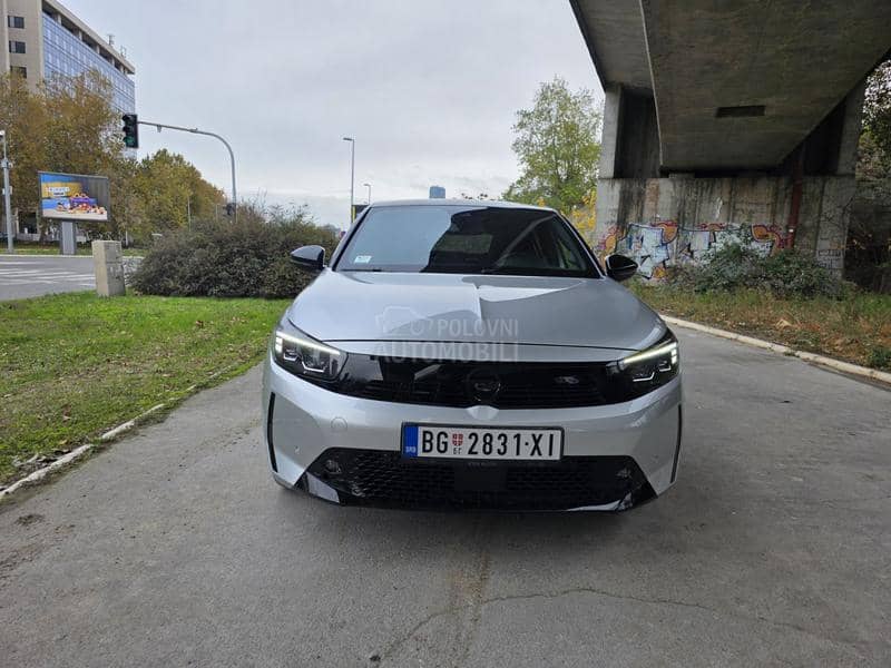 Opel Corsa F 1.2 AT8 ULTIMATE