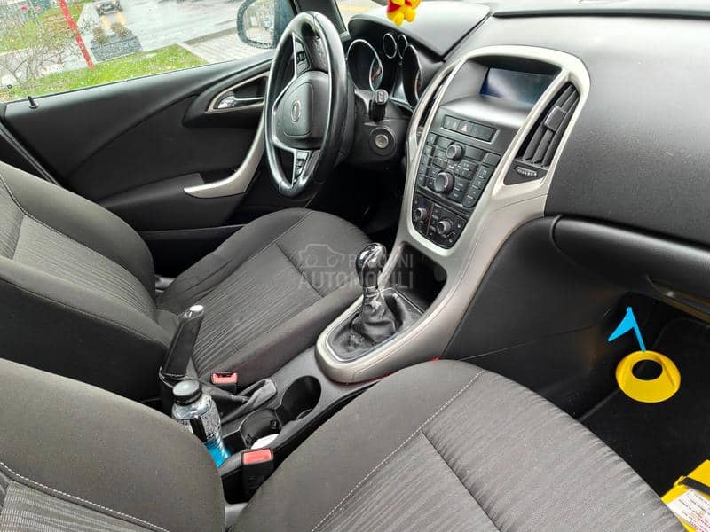 Opel Astra J 1.7CDTI