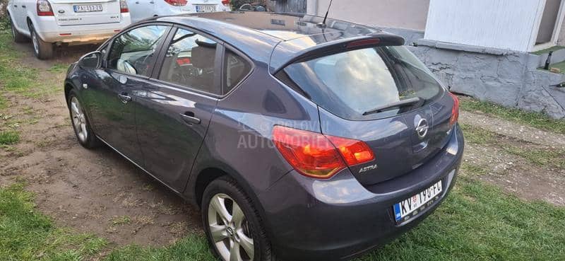 Opel Astra J 1.7CDTI