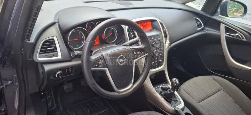 Opel Astra J 1.7CDTI