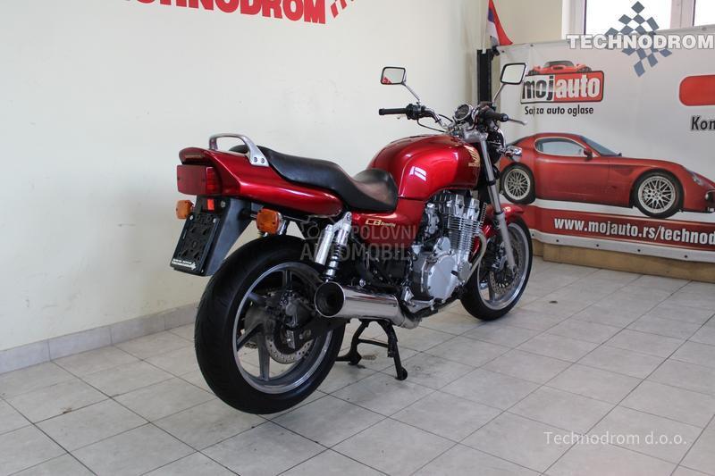 Honda CB 750 SEVEN FIFTY