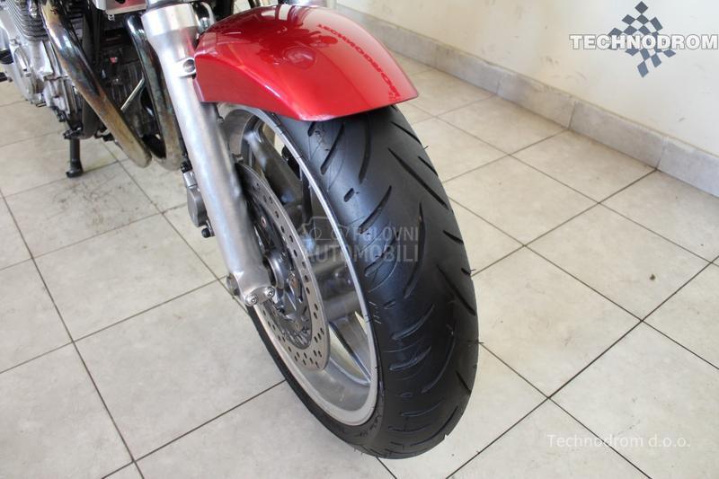 Honda CB 750 SEVEN FIFTY