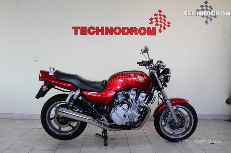 Honda CB 750 SEVEN FIFTY