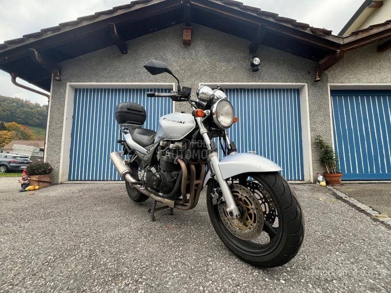 Kawasaki ZR 7