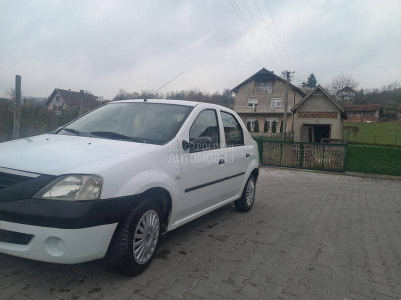 Dacia Logan 