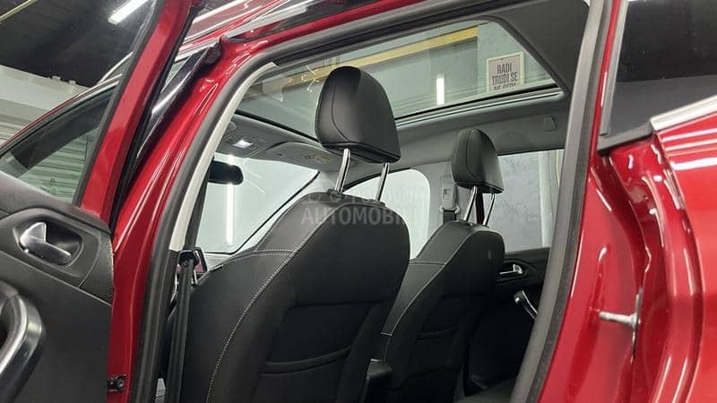 Peugeot 2008 A L L U R E 1/1