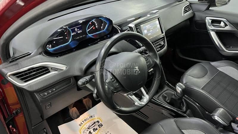 Peugeot 2008 A L L U R E 1/1