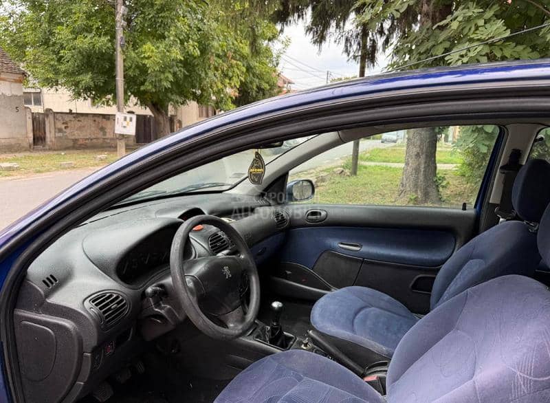 Peugeot 206 