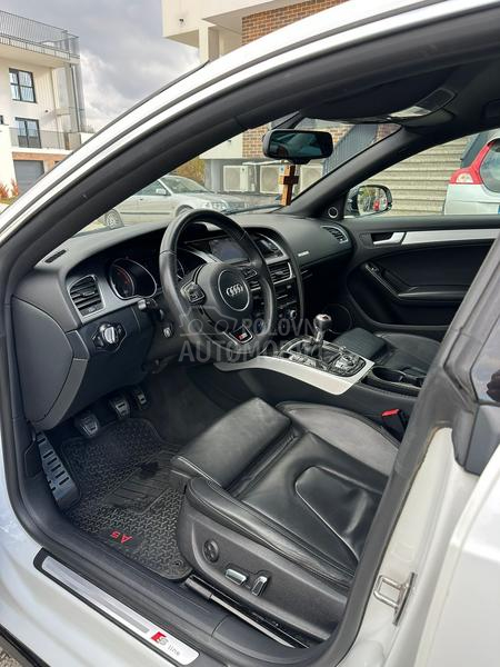 Audi A5 2.0D 3xS-LINE