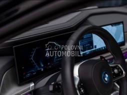 BMW M760e Le xDrive slika 29