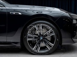 BMW M760e Le xDrive slika 9